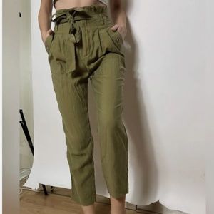 H&M Trousers Khaki Green Paper Bag Waist Women's Belted Pockets Size 2